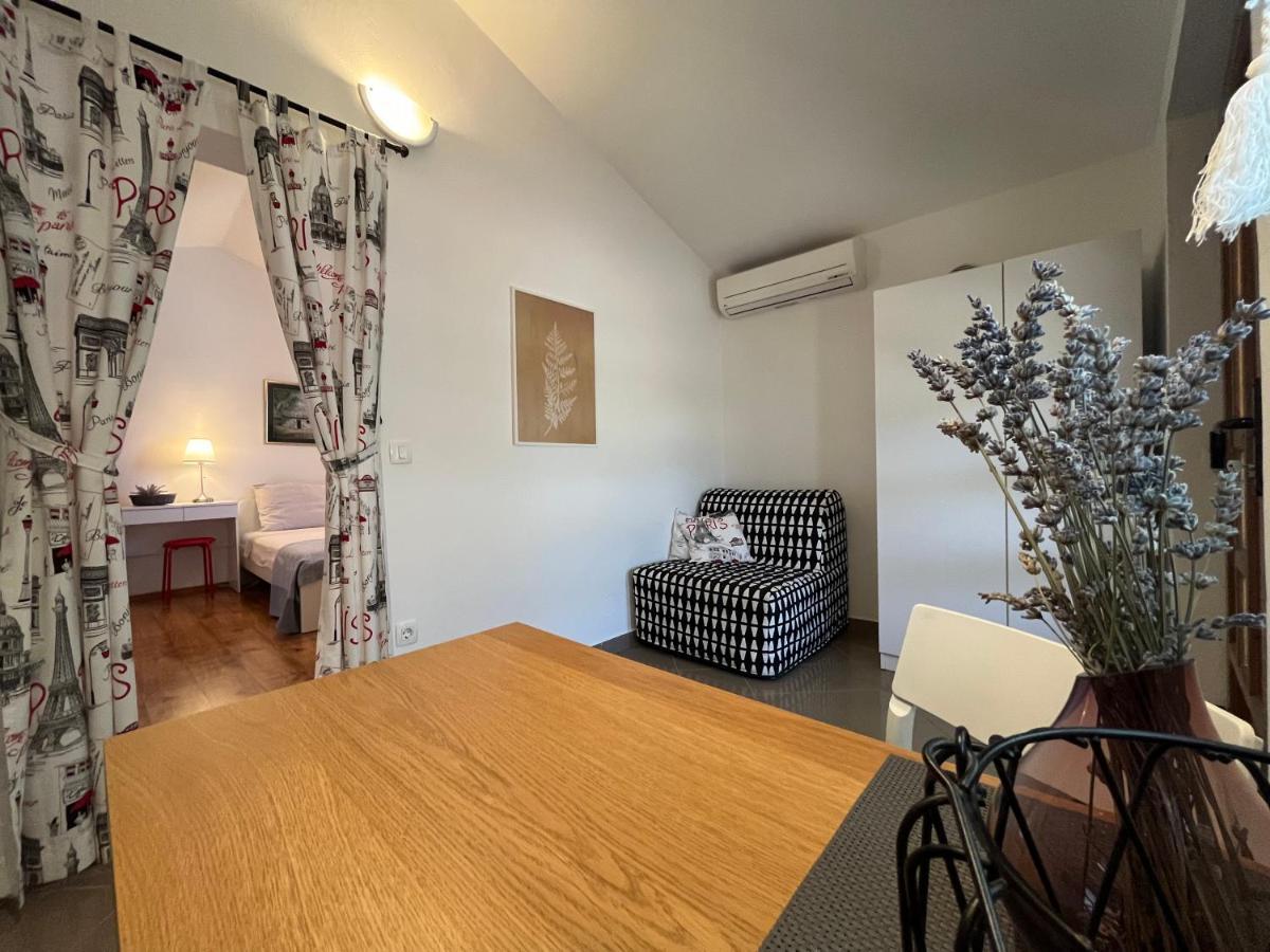 Apartment Cozy&Quiet Rovinj Exterior photo